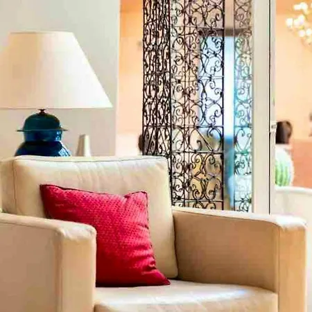 別荘 Charming House In Olhos De Agua With Shared Pool *