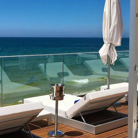 Charming House In Olhos De Agua With Shared Pool * オーリョス・デ・アーグァ