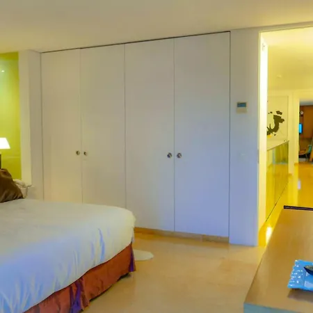 Charming House In Olhos De Agua With Shared Pool 別荘 *