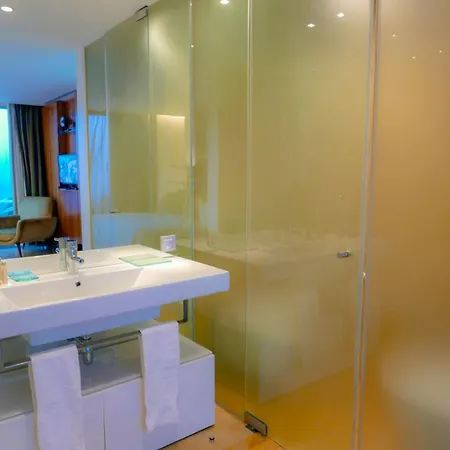 Charming House In Olhos De Agua With Shared Pool 別荘 *