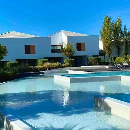 Holiday home Charming House In Olhos De Agua With Shared Pool *