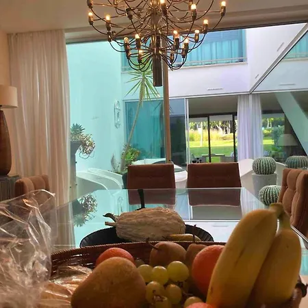 Charming House In Olhos De Agua With Shared Pool *